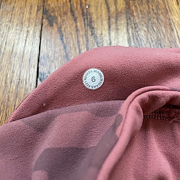 Lululemon Align Reversible Bra in Briar Rose - Picture 3 of 5